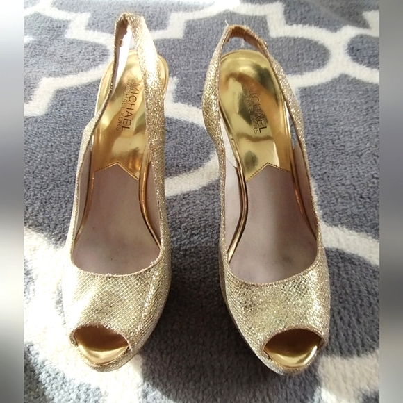 Michael Kors "York" Gold Glitter Peep Toe Slingbacks - Picture 2 of 15